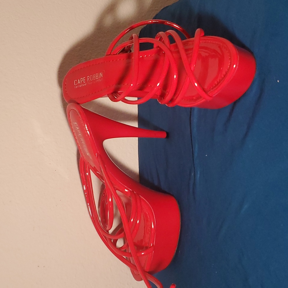 NWOT Red Platform Strappy Sandals